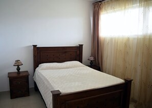 1 bedroom, WiFi, bed sheets - Pets-friendly Condo On Sandy Beach, Internet, Pool, A/C, In Sosua Center (Sosua)