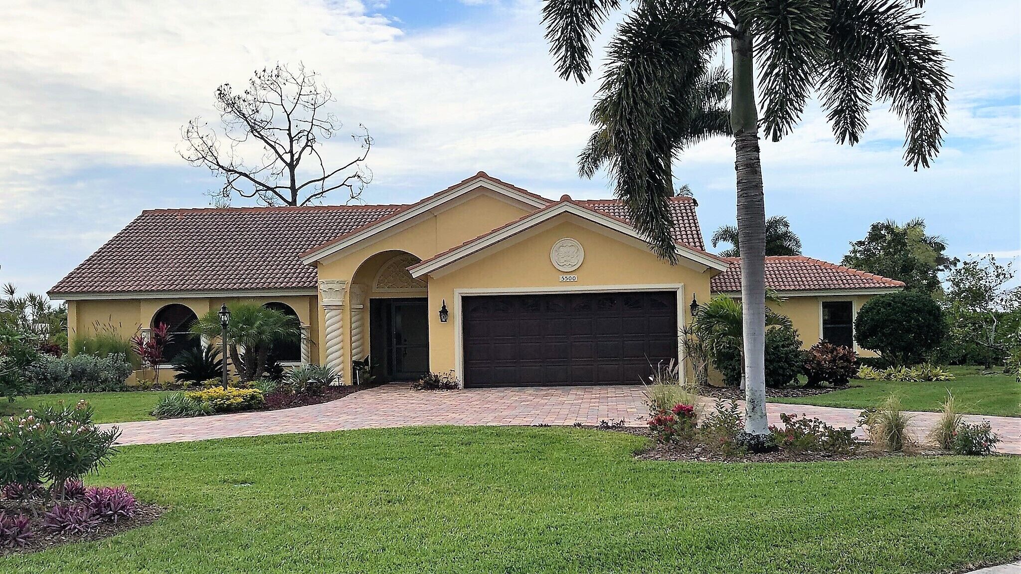 Tommy Bahama Style 4 BR/3 BA Home with Pool in Naples!