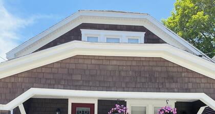 1st Class Rentals 4 Bedroom 2 Bathroom House