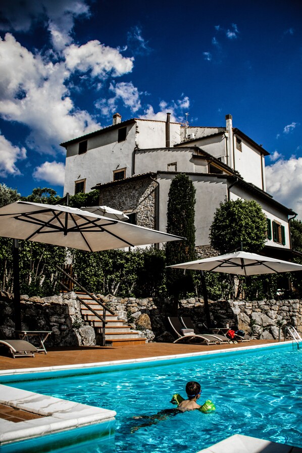 Outdoor pool - Podere le Monache - entire house in the tuscan hillside with spectacular view (Iano)