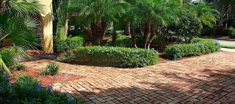 Downtown Delray Beach House near Ocean Shops Shops