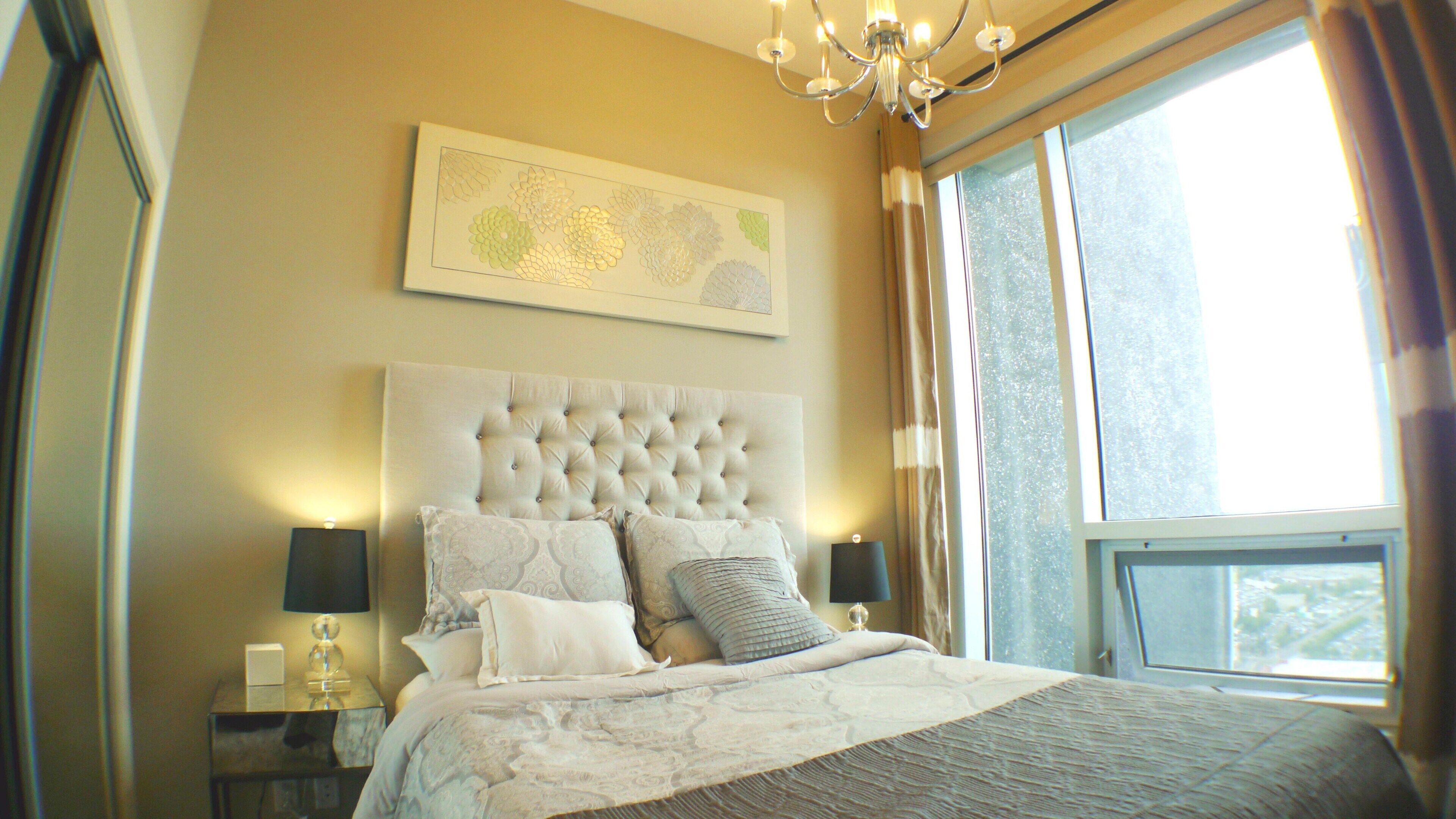 New downtown penthouse 1 bedroom with unblock view by Stampede BMO Saddle dome