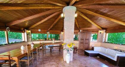 Privater Pool, WIFI, zu FuĂ erreichbar, Ladepunkt fĂŒr Elektroautos