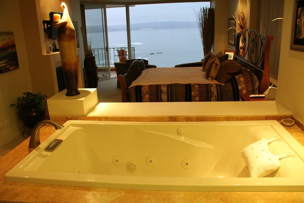 Beautiful Oceanfront Condo