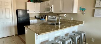 Sparkling Newly Remod Condo. Near Zion's, Tuacahn, Bike Trails. Pool &Pickleball