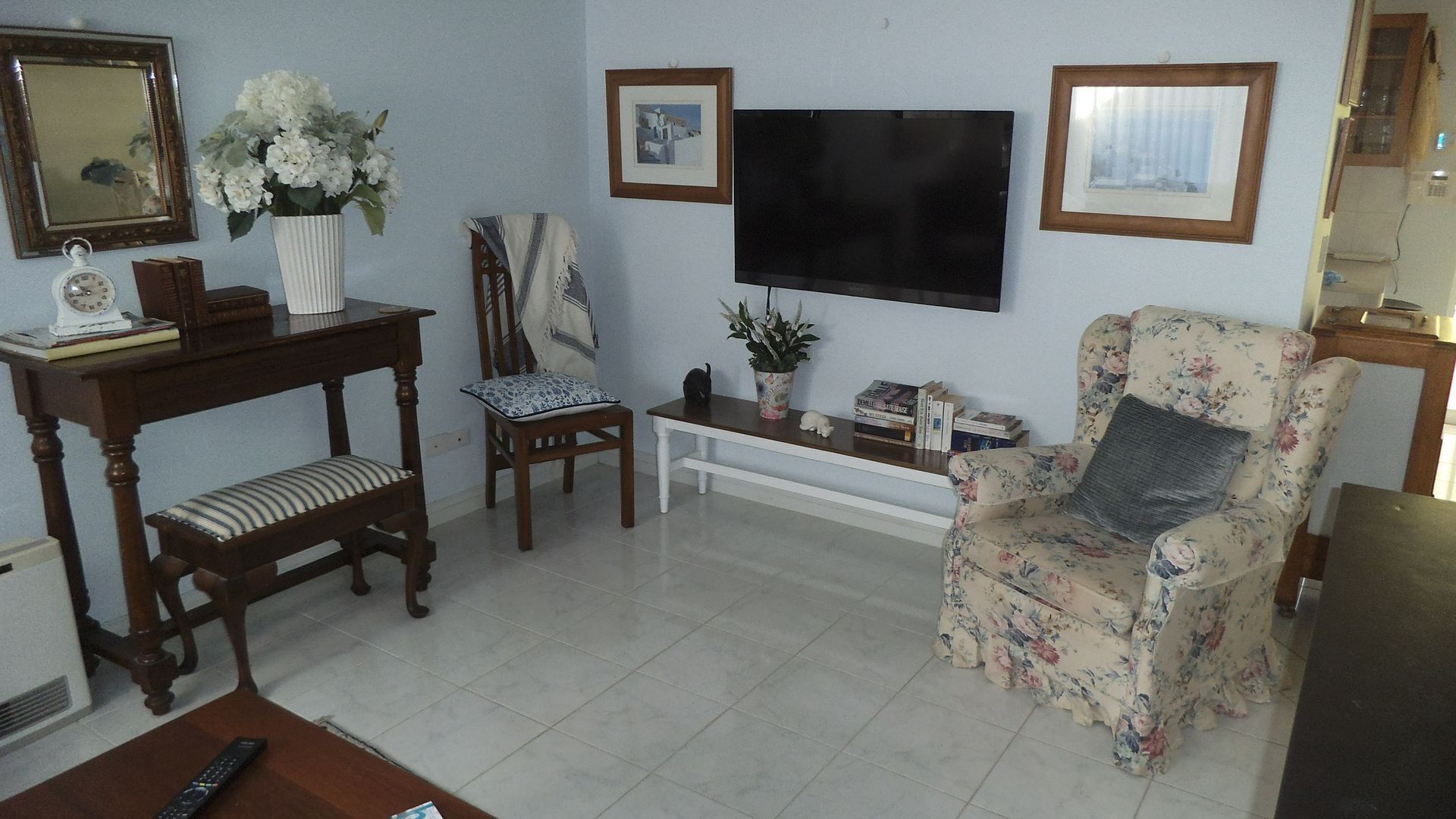 Cottage by the ocean Scarborough — image 13