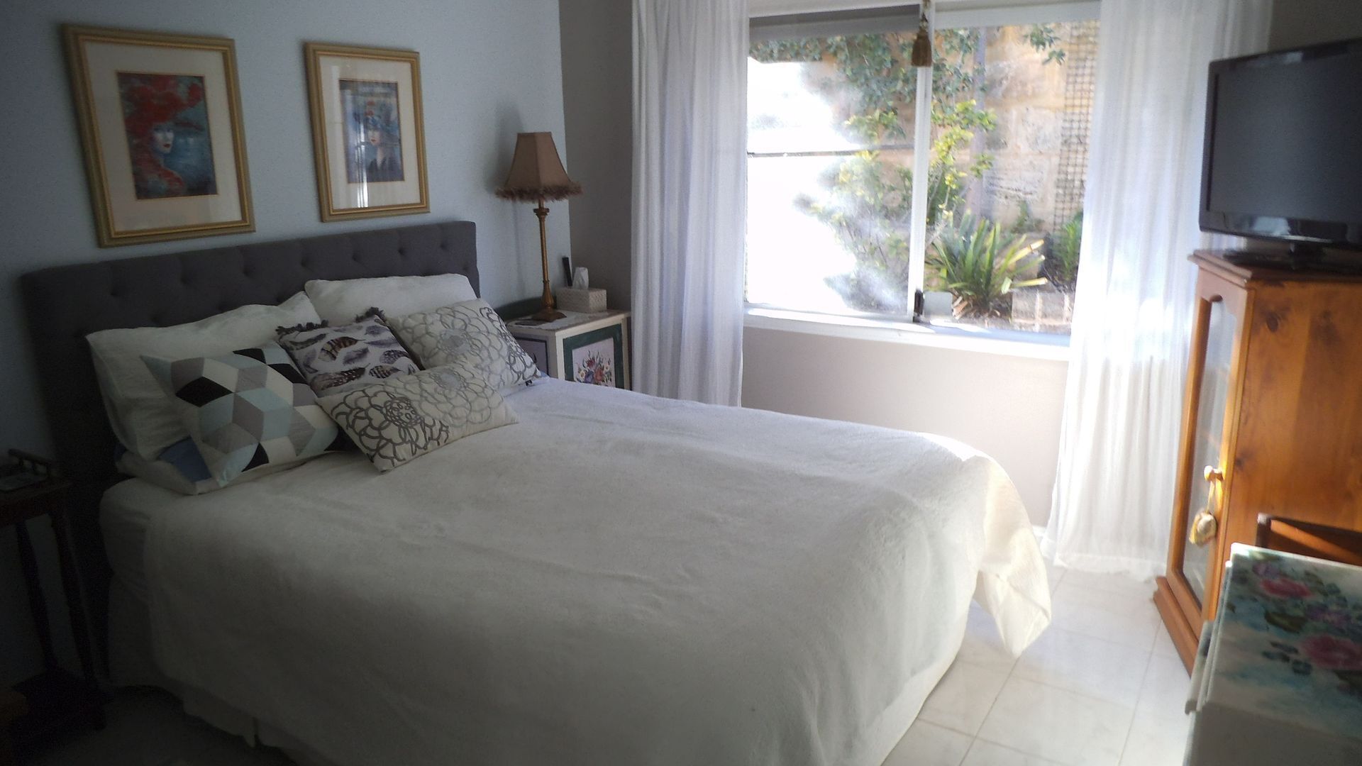 Cottage by the ocean Scarborough — image 9