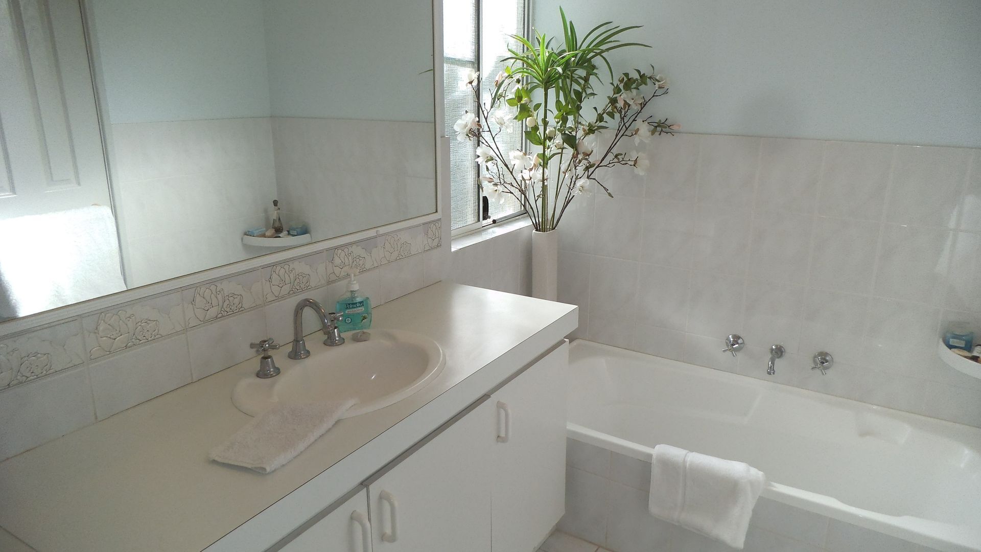 Cottage by the ocean Scarborough — image 4