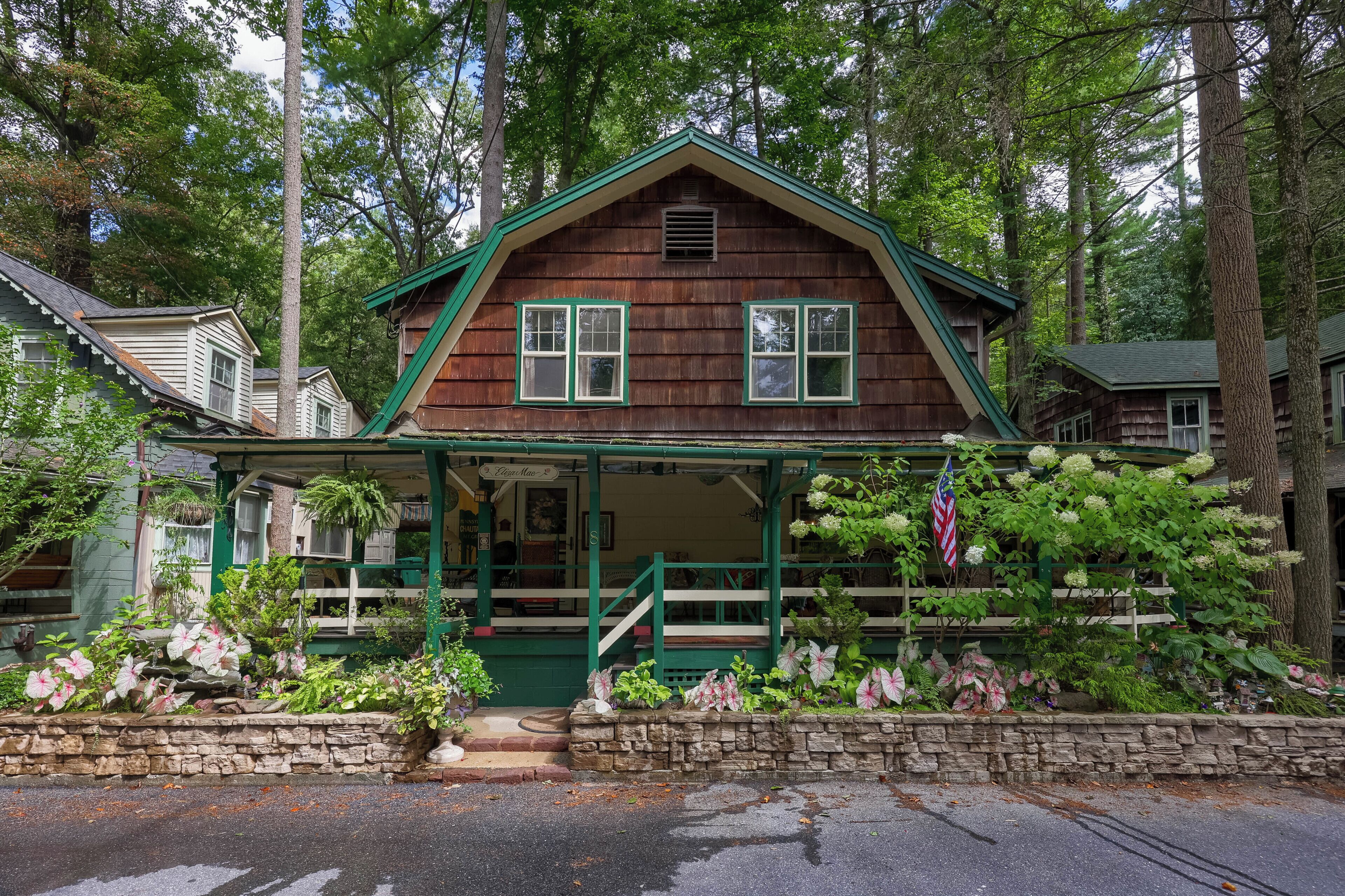The Eliza Mae Cottage - Lebanon | Vrbo