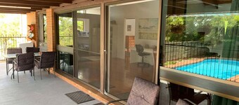 Cranley Garden Retreat med basseng