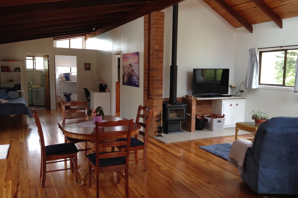Cranley Garden Retreat with Pool