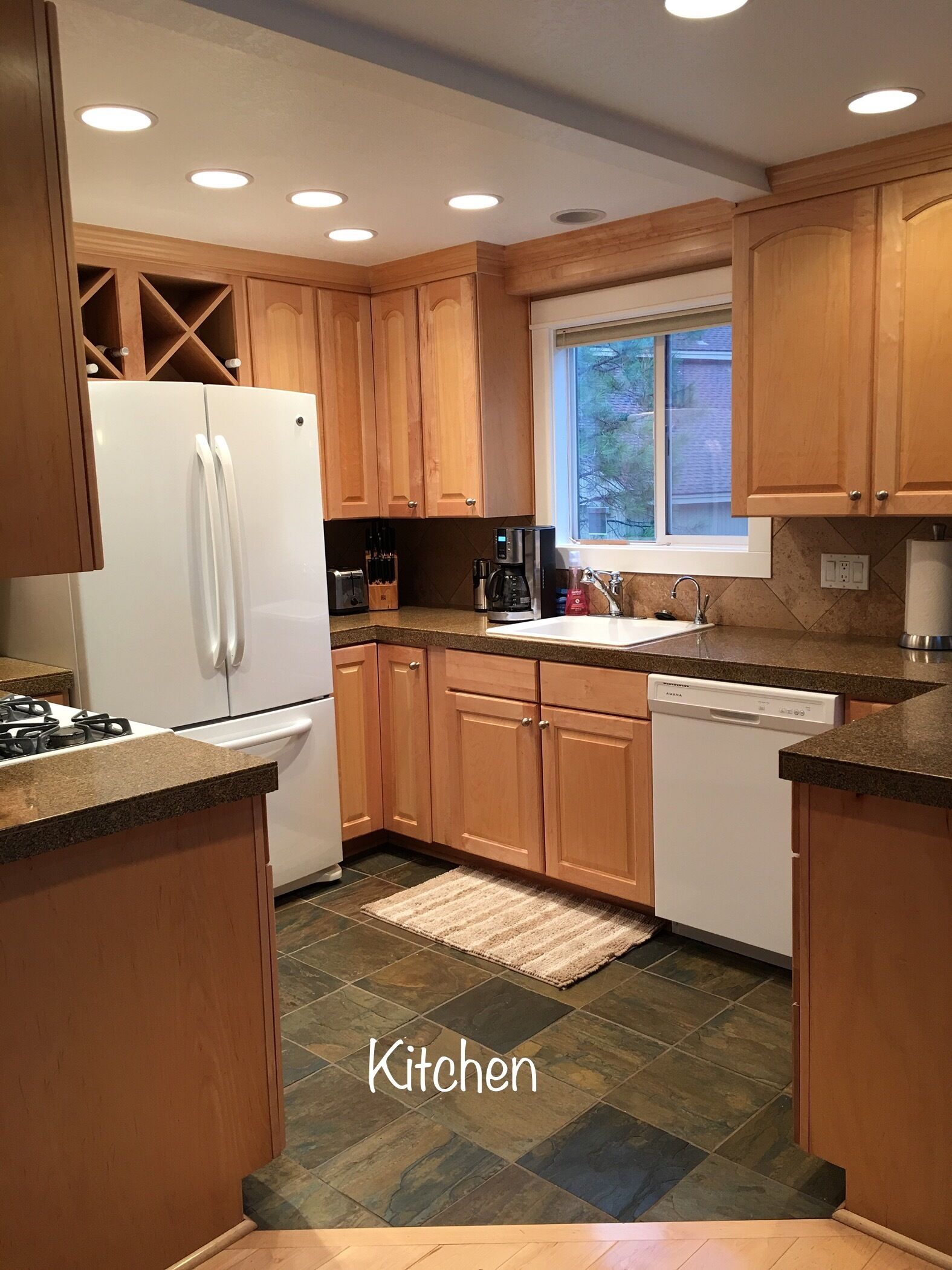 RENOVATED HOME, 8 SHARC Passes, ELECTRIC VEHICLE CHARGER