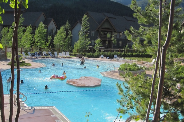 Piscine extérieure, piscine chauffée