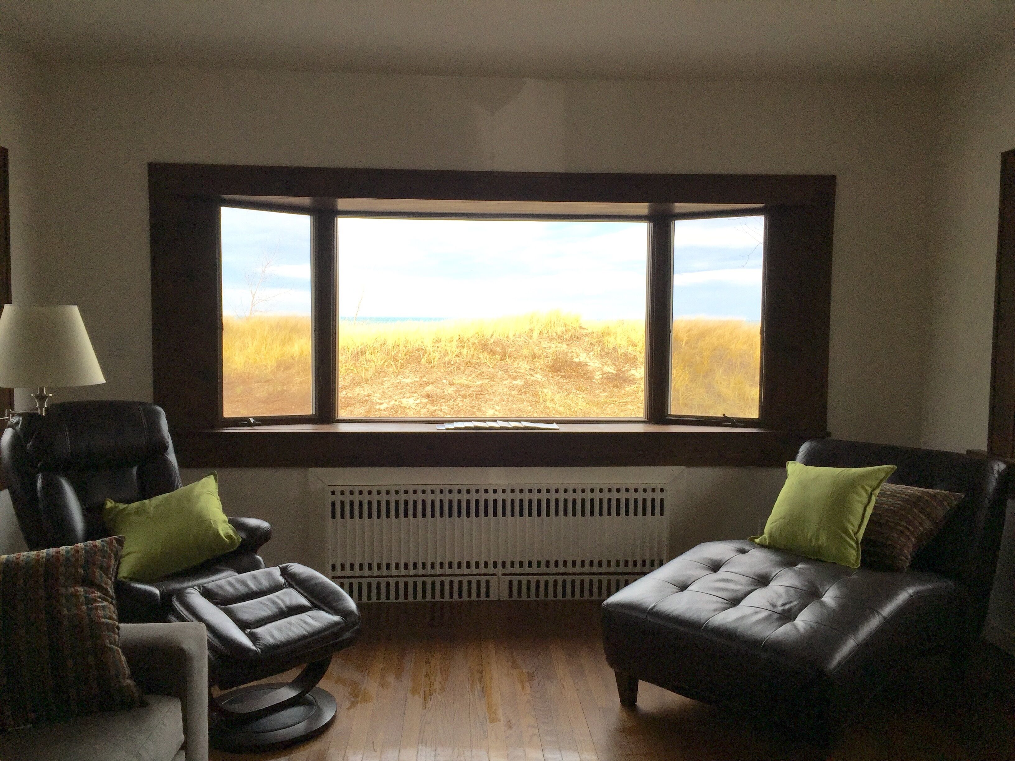 Lakefront Property:  2BR 1BA POSSIBLE DISCOUNT FOR YEAR ROUND RENTAL