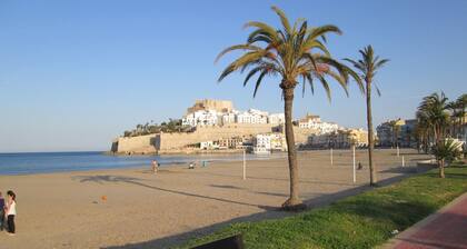 Huoneisto merinäköalalla, ilmastointi, WiFi, autotalli