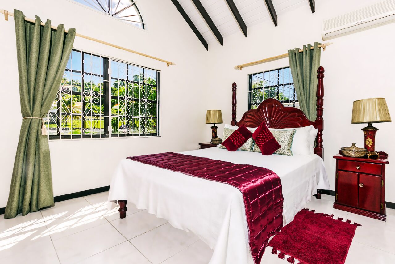 3 makuuhuonetta, silitysrauta/-lauta, Wi-Fi, vuodevaatteet