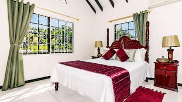 3 makuuhuonetta, silitysrauta/-lauta, Wi-Fi, vuodevaatteet