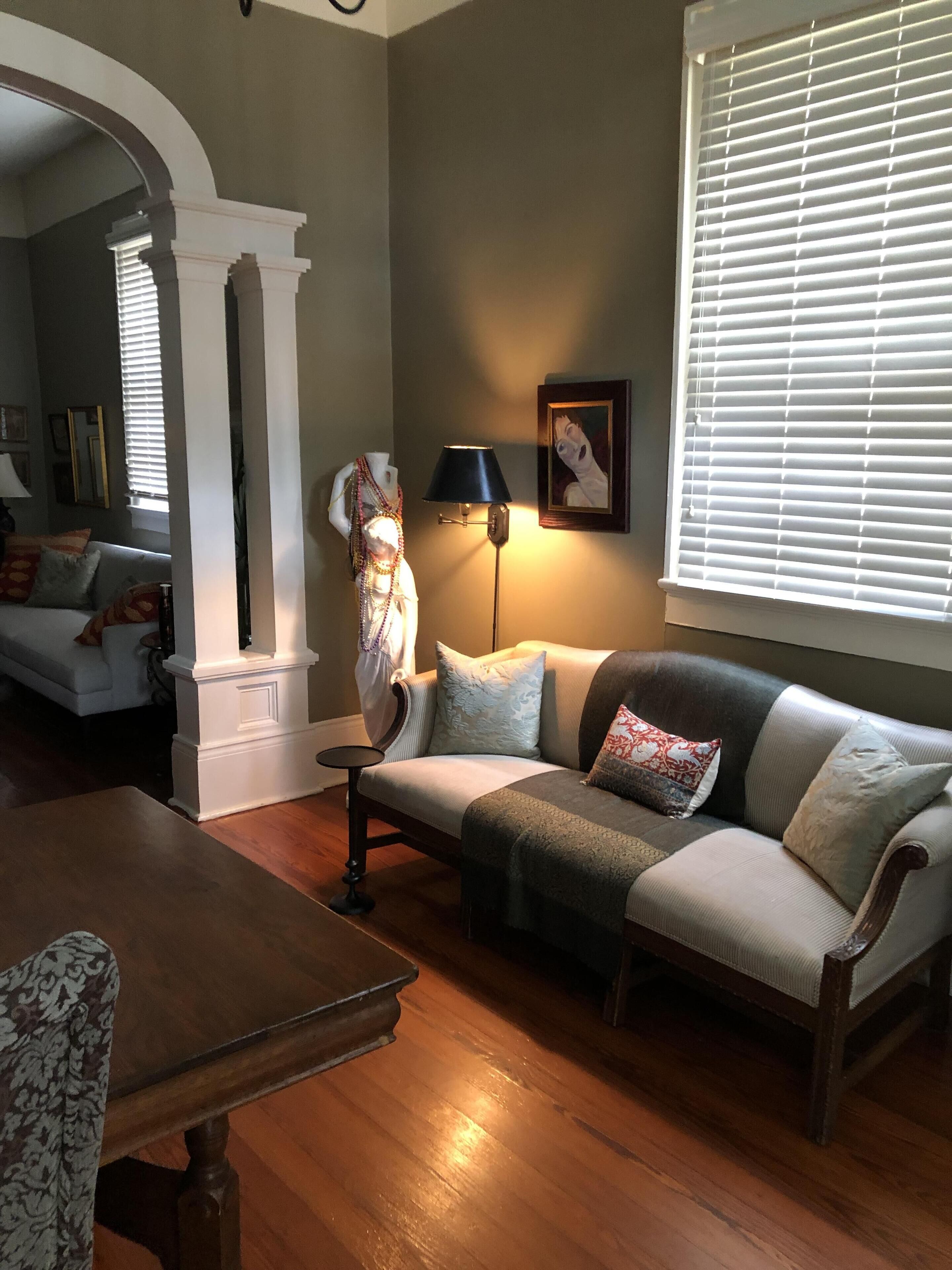 Historic, Upscale Cottage Professionally Designed For Comfort