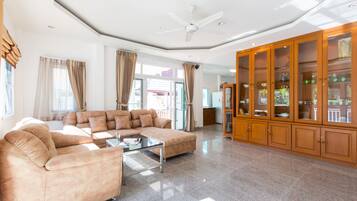 Smart-TV, Tischtennisplatte