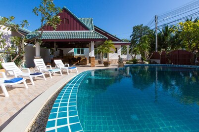 HUA HIN - New big private salt water pool