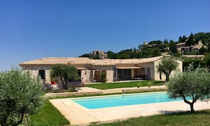 Pool - Holiday home for 8 people (Vénéjan)