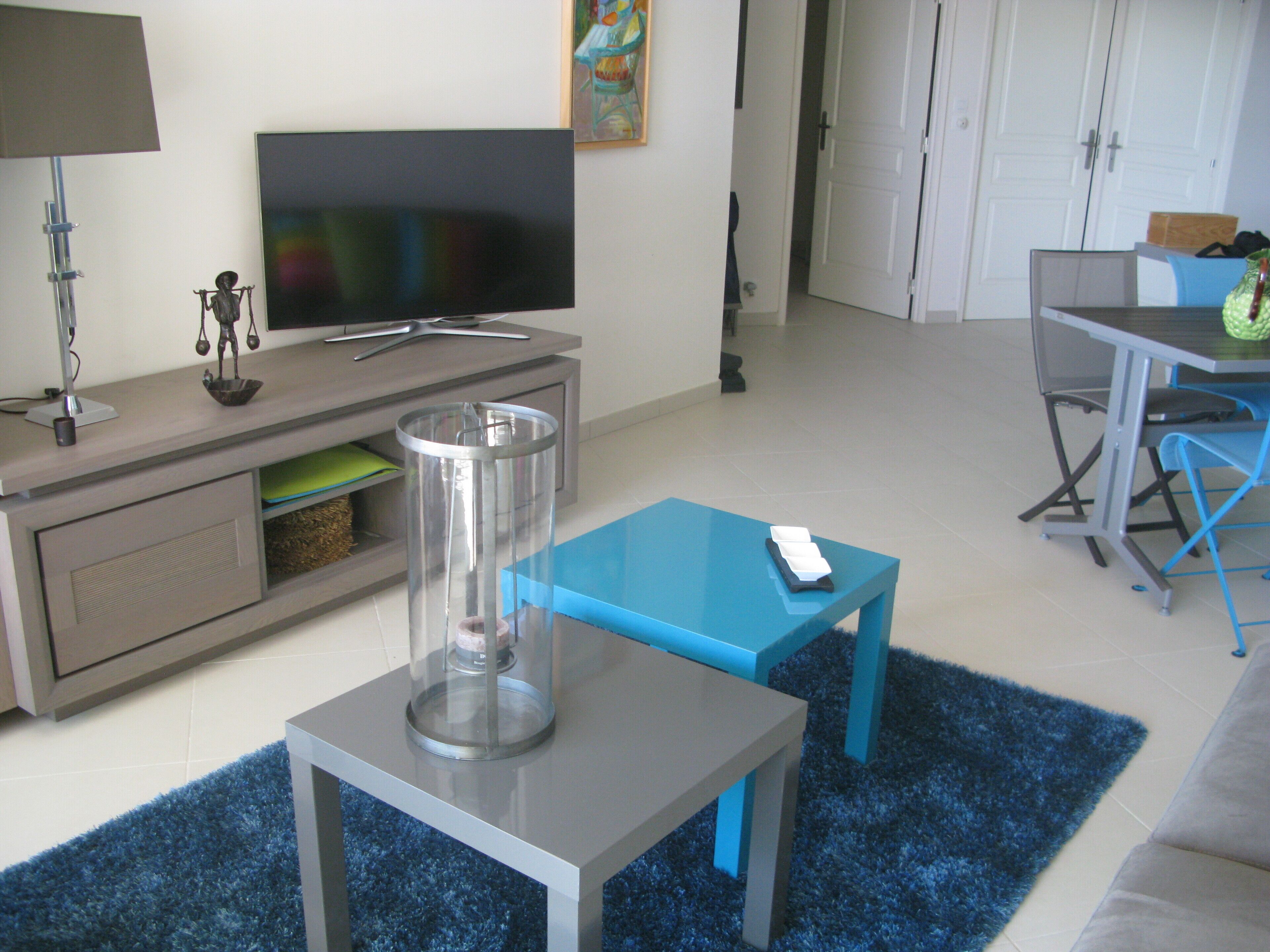 standing apart ,, cavalaire bay view, near downtown and beaches