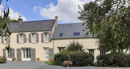 GITE 2* in the countryside, 8 kms from BAYEUX, LANDING BEACHES.