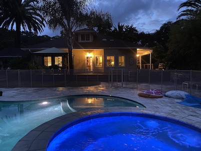 Wine Country Getaway With Pool, Hot Tub, Garden, Views, Location!