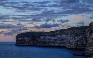 Uklassifisert bilde, 4 av 9, knapp