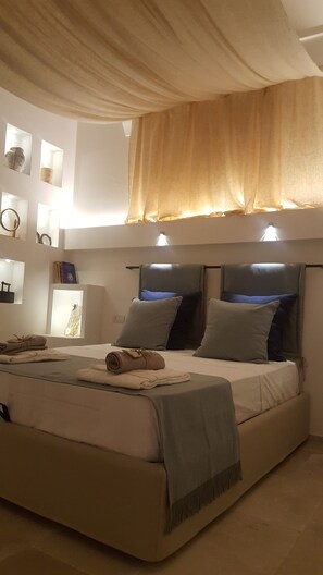 2 bedrooms, soundproofing, iron/ironing board, WiFi