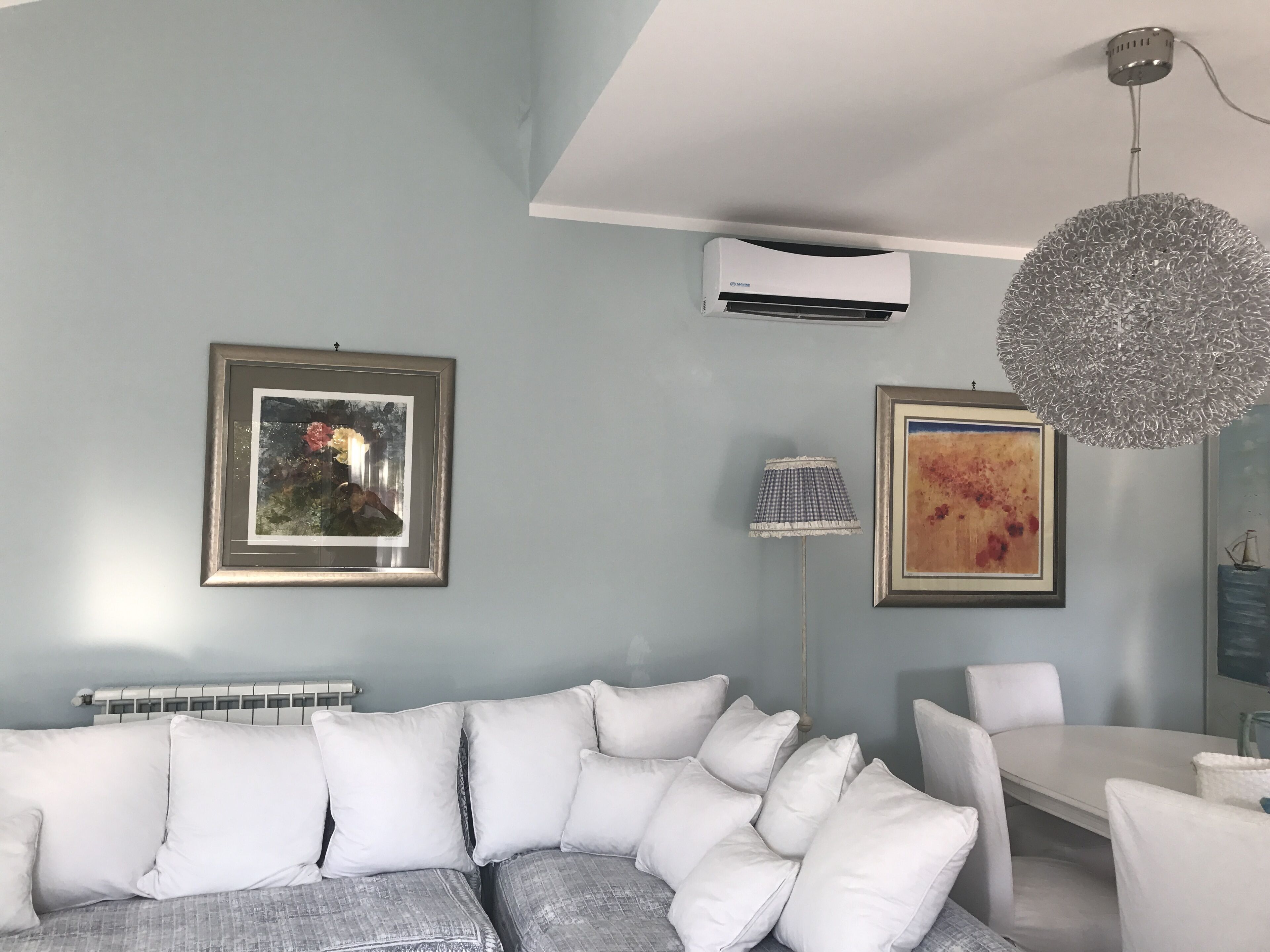 Fregene. Beautiful villa to enjoy Rome and the beach. Good price, good service.