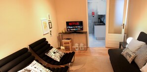 Fernseher, Tischtennisplatte