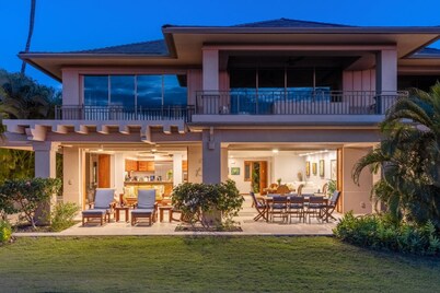 Lush Oceanview Villa w/Hot Tub & AC - Fairwayfront at Hualalai: 3101 Kumukehu