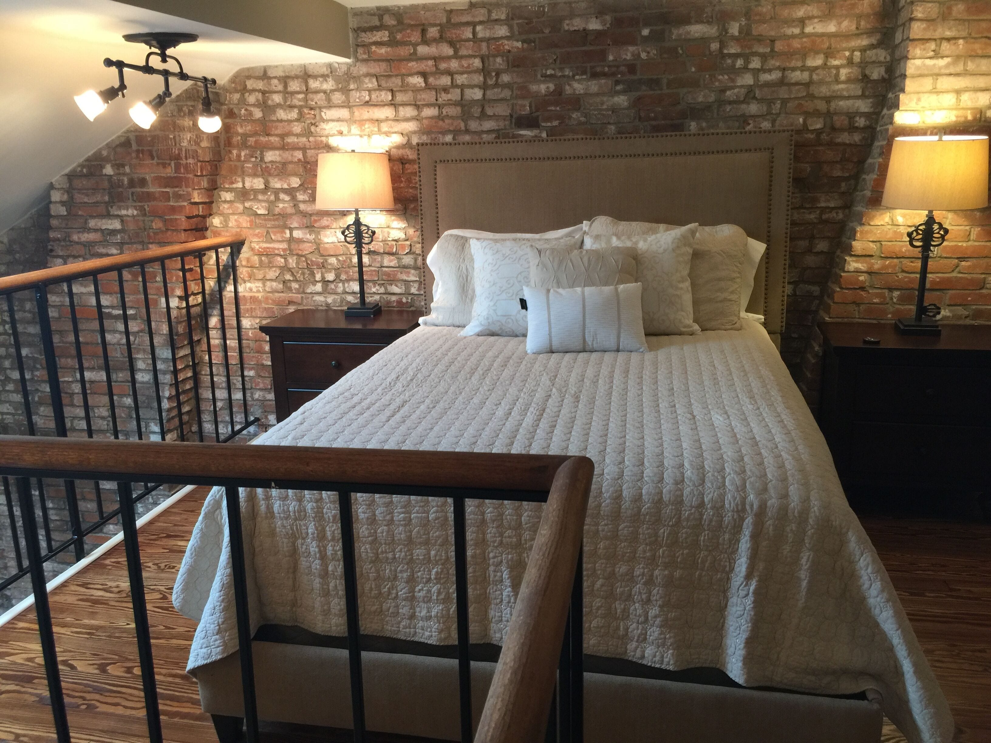 Beautiful Corporate Loft Suite In Historic Soulard
