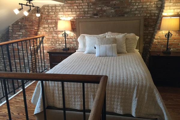 Master Loft Suite Bed