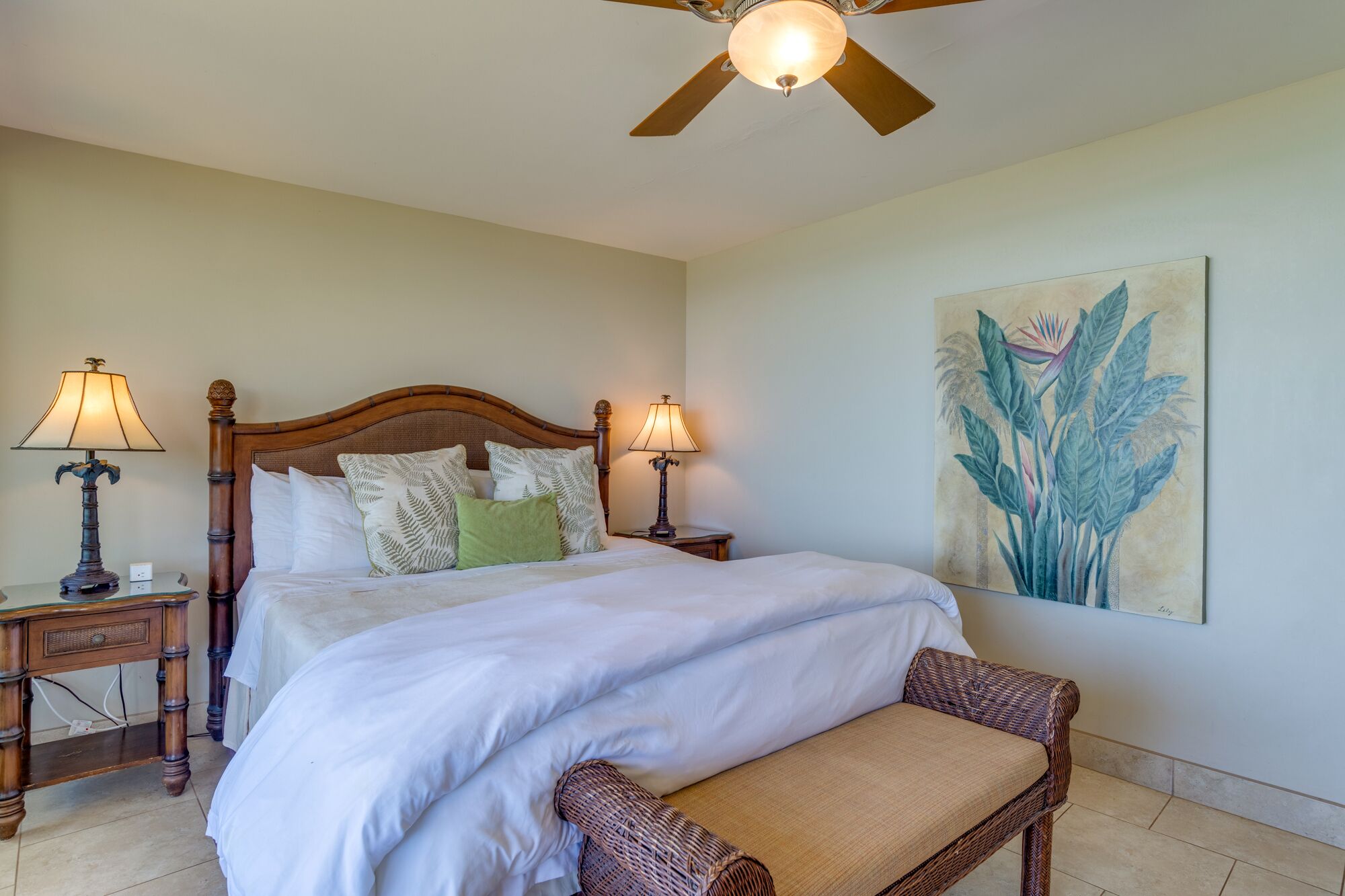 WEST MAUI IS OPEN - BINOCULARS NOT NEEDED!, DIRECT Ocean Front, 2bd/2bath