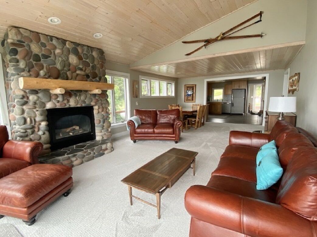 Tofte Cove on Lake Superior. Certain to WOW You!!!