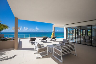 ALMA - DIRECT BEACH ACCESS 4 BR VILLA