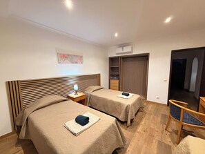 4 Schlafzimmer, Bügeleisen/Bügelbrett, Reisekinderbett, kostenloses WLAN