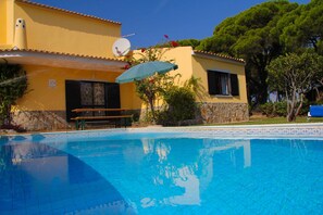 Alberca al aire libre 