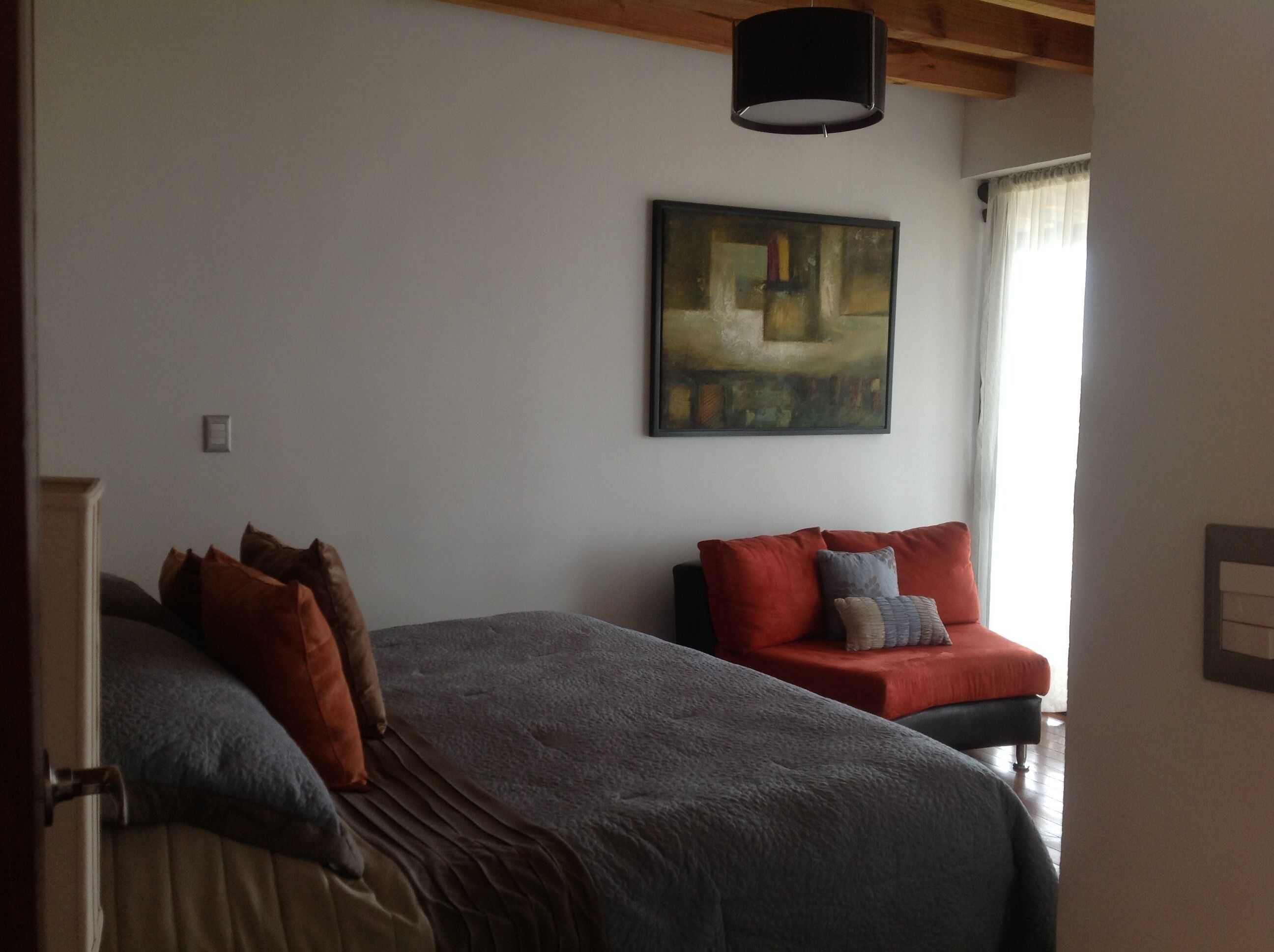 Agua de Santos, a Beautiful house on the banks of the Santa Catarina dam