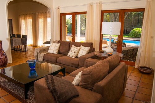 Luxury villa with pool close to the beach