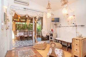 Interior - Sea Shell Cottage by the Sea at Capo Coda Cavallo San Teodoro (Capo Coda Cavallo)