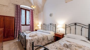 1 camera, Wi-Fi, lenzuola