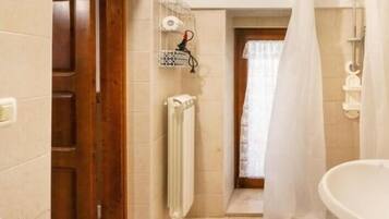 Hair dryer, towels