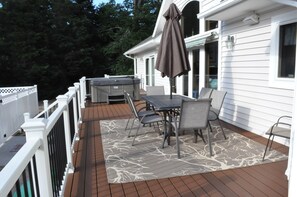 تناول الطعام بالخارج