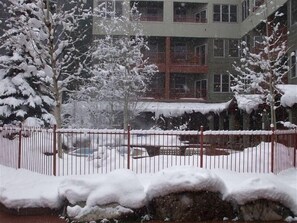 Property grounds - River Run Centerpoint-Cozy Modern Condo•Steps to Gondola•Ski School•Restaurants (Dillon)