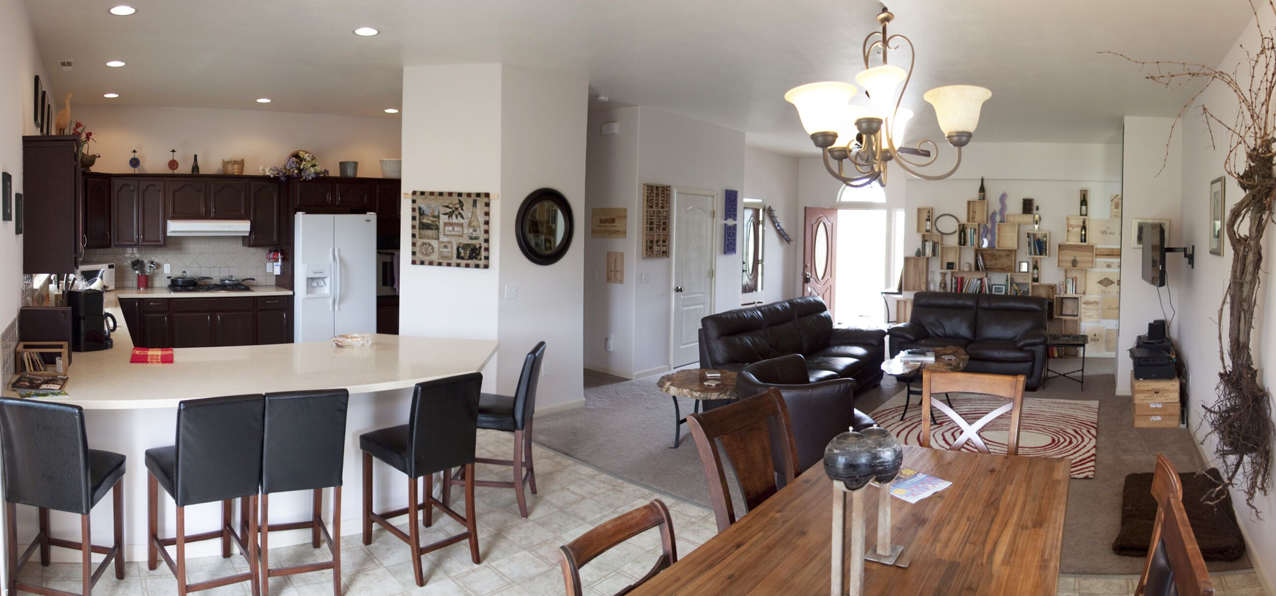 Laliik Iniit North  - Red Mountain hideout among the vines.