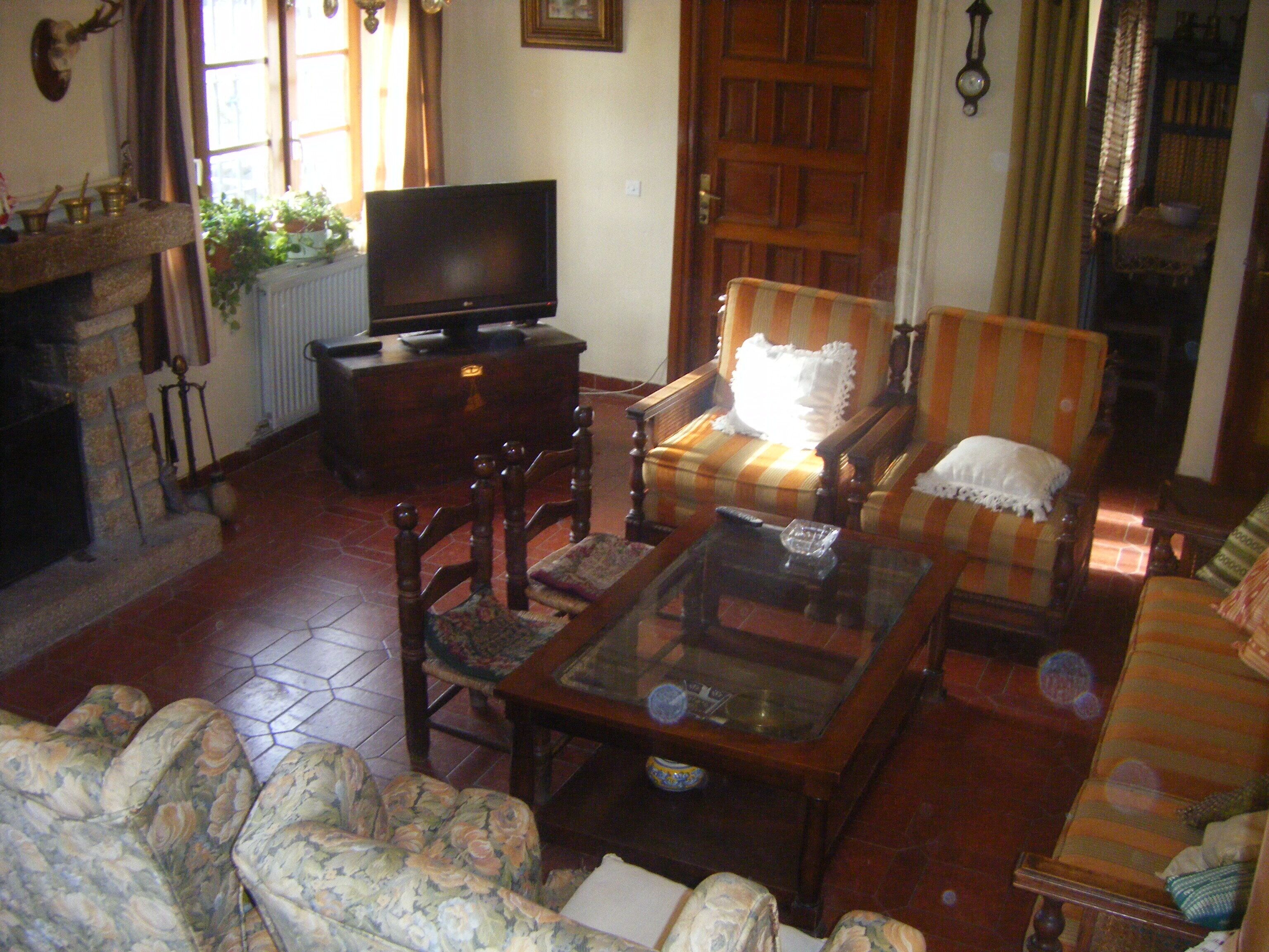 Magnificent country house with pool35 km from Madrid