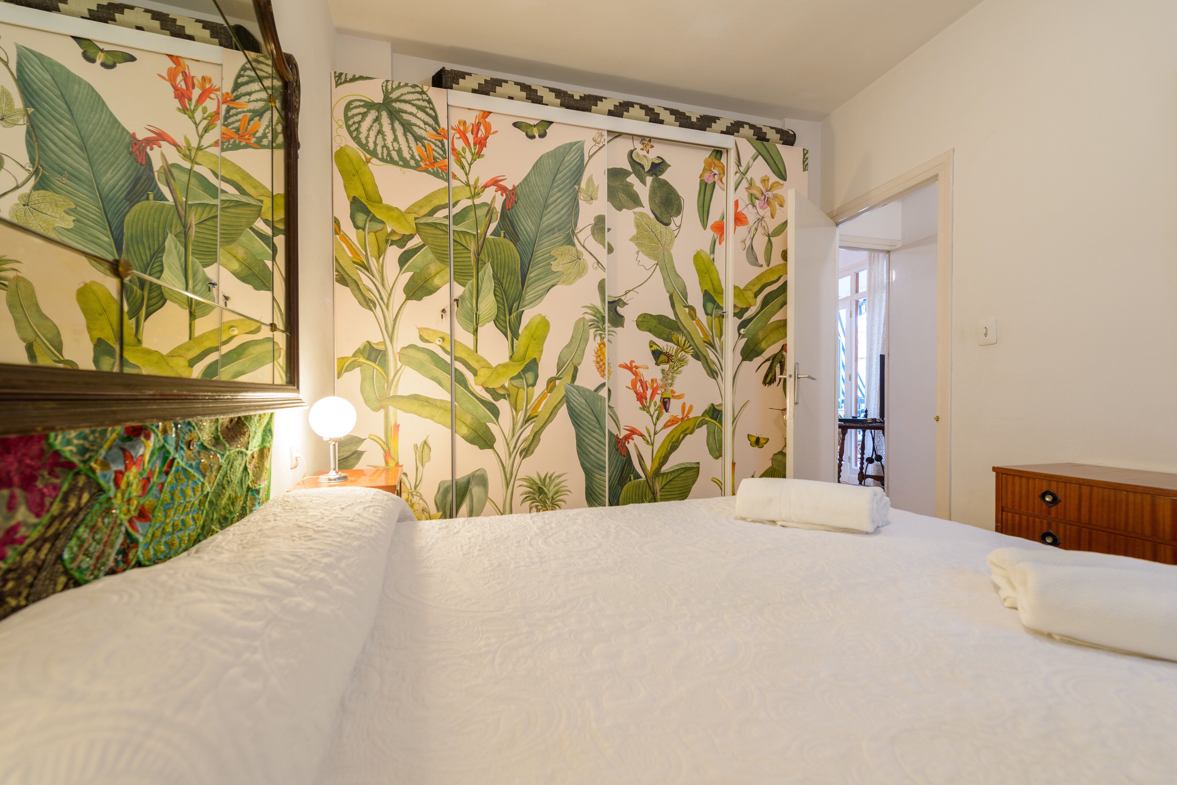 3 slaapkamers, een strijkplank/strijkijzer, wifi, beddengoed